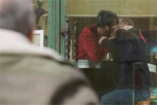 EXCLUSIF ! Thomas et Eric s’embrassent devant Gabriel et ses parents !