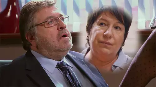 EXCLU Plus belle la vie : Rochat va-t-il réussir à séduire Claire ? Nous avons la réponse !