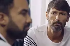 Gabriel révèle à Thomas qu’il commence à bégayer !