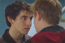 Tom ne se laisse pas impressionner par Luis !