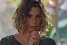 INDISCRÉTION : Coralie : Son TRAUMATISME remonte à la surface !