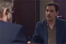 Clément met la pression à Rochat pour qu’il VIRE Coralie !