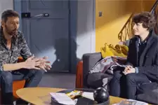 Thomas propose à Judith de rester dormir à la maison
