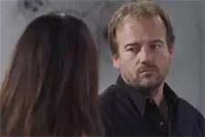 Jean-Paul se fait secouer par Samia !