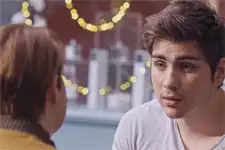 Théo refuse de fêter son anniversaire en famille !