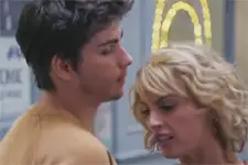 Théo se fait recadrer par Coralie !
