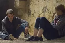 Séquestrés, Emilie et Kévin passent leur angoisse l’un sur l’autre !