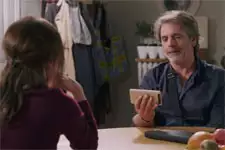 Eugénie supplie Sacha pour qu’il lui accorde une interview