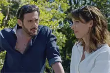 Estelle voit quelque chose d?enfoui en elle remonter à la surface !