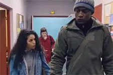 Mila conseille à Valère de demander de l?aide à sa mère