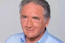 Délaissé par la production de Plus belle la vie, Alexandre Fabre (Frémont) va enfin revenir !