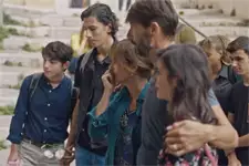 Plus belle la vie en avance : Voici l’hommage du Mistral aux victimes !