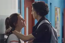Plus belle la vie en avance : Théo et Tom in love d'un couple au lycée !