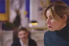 Ariane avoue à son psy avoir un traumatisme