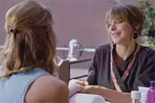 Estelle pousse Barbara à aller plus loin avec Gustave !