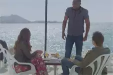 Plus belle la vie en avance : Théo veut remettre ses parents ensemble !