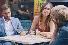 Johanna et Abdel mettent en scène une fausse dispute devant Max !