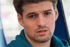 INDISCRÉTION : César : Voici SA MACHINATION INCROYABLE pour être avec Emma !