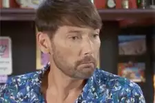 INDISCRÉTION : Claire apprend une HORRIBLE INFO à Thomas !