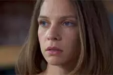 Léa retrouve Cristal, sa chérie !