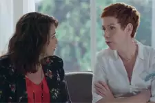 INDISCRÉTION : Jeanne présente ses excuses à Babeth !