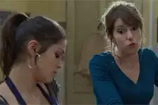 Barbara conseille à Alison de ne pas gâcher sa vie pour Doumé