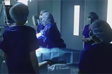 Léa parvient à sauver Pavel de la MORT !
