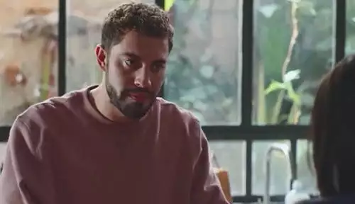 Plus belle la vie en avance : abdel refuse d...aider mila à faire évader mouss - le résumé de l...épisode du mardi 24 novembre 2020 (vid