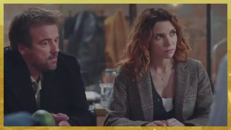 Plus belle la vie Indiscrétion : Léa et Boher découvrent la vérité Plus belle la vie Indiscrétion : Léa et Boher découvrent la vérité