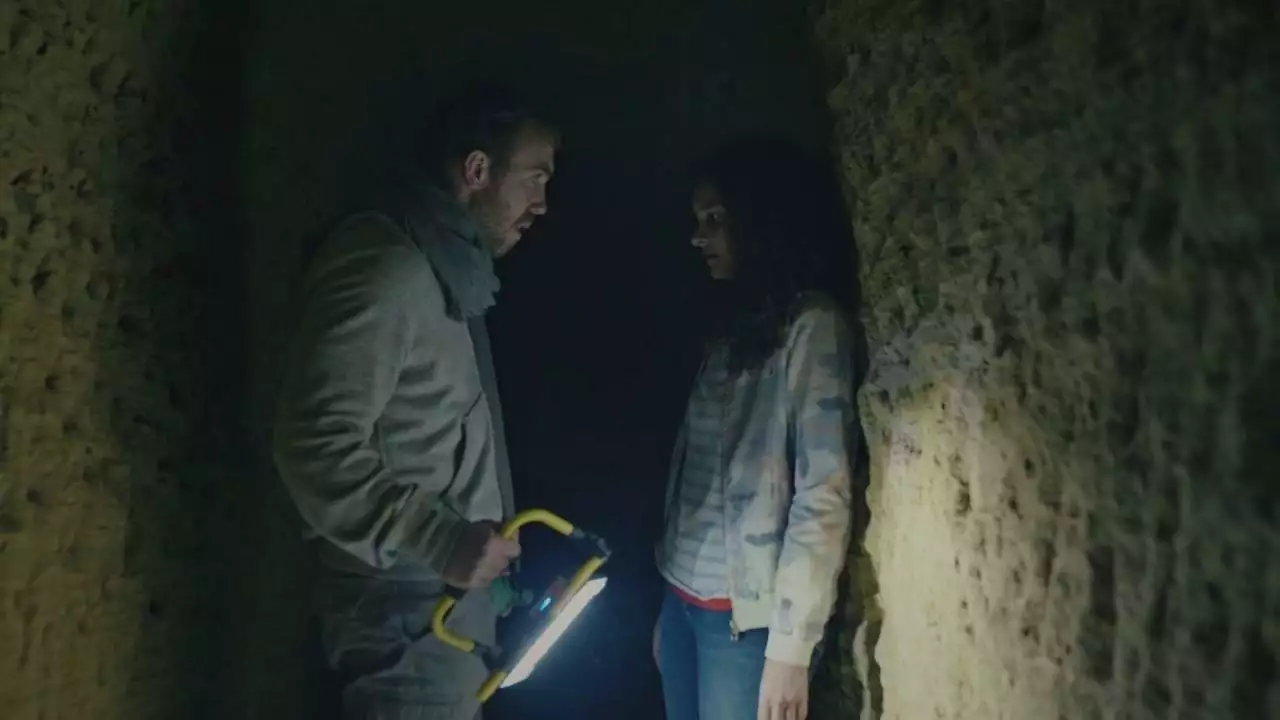 Plus belle la vie Indiscrétion : Kevin et Camille unis pour s’en sortir Plus belle la vie Indiscrétion : Kevin et Camille unis pour s’en sortir