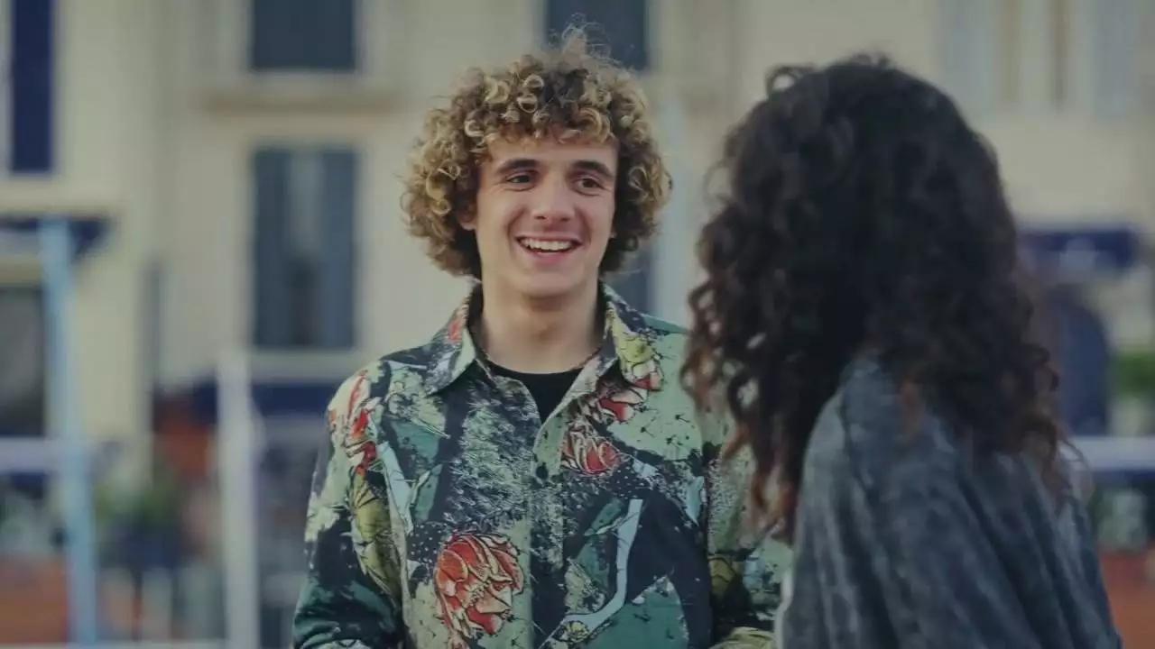 Plus belle la vie Indiscrétion : La surprise romantique de Kilian pour Betty Plus belle la vie Indiscrétion : La surprise romantique de Kilian pour Betty