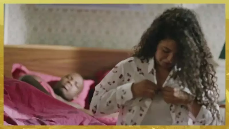 Indiscrétion : Mila furieuse contre Mouss après leur nuit ensemble Indiscrétion : Mila furieuse contre Mouss après leur nuit ensemble