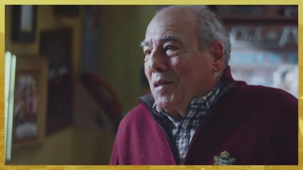 Plus belle la vie Indiscrétion : OMG - découvrez qui va racheter le bar de Roland Plus belle la vie Indiscrétion : OMG - découvrez qui va racheter le bar de Roland