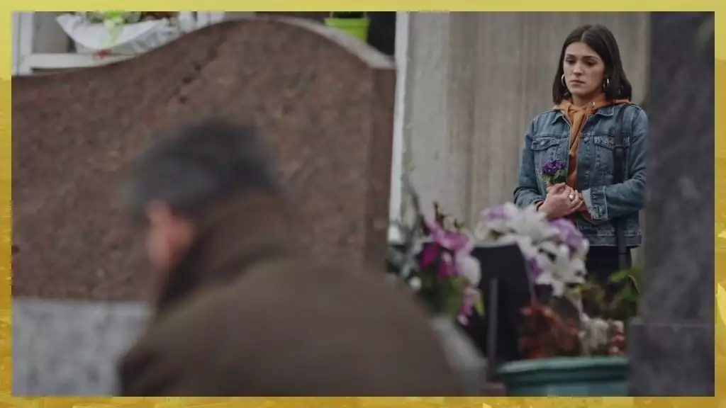 Plus belle la vie Indiscrétion : Le comportement suspect d...Alison Plus belle la vie Indiscrétion : Le comportement suspect d...Alison