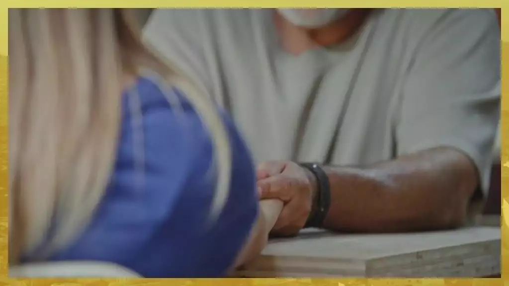 Plus belle la vie Indiscrétion : Sacha et Luna de plus en plus proches ! Plus belle la vie Indiscrétion : Sacha et Luna de plus en plus proches !