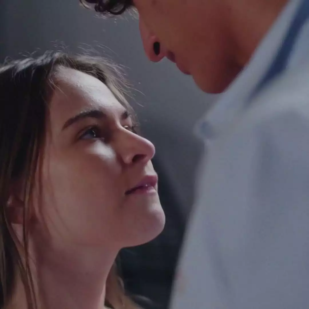 Plus belle la vie Indiscrétion : Lola a retrouvé l'amour Plus belle la vie Indiscrétion : Lola a retrouvé l'amour