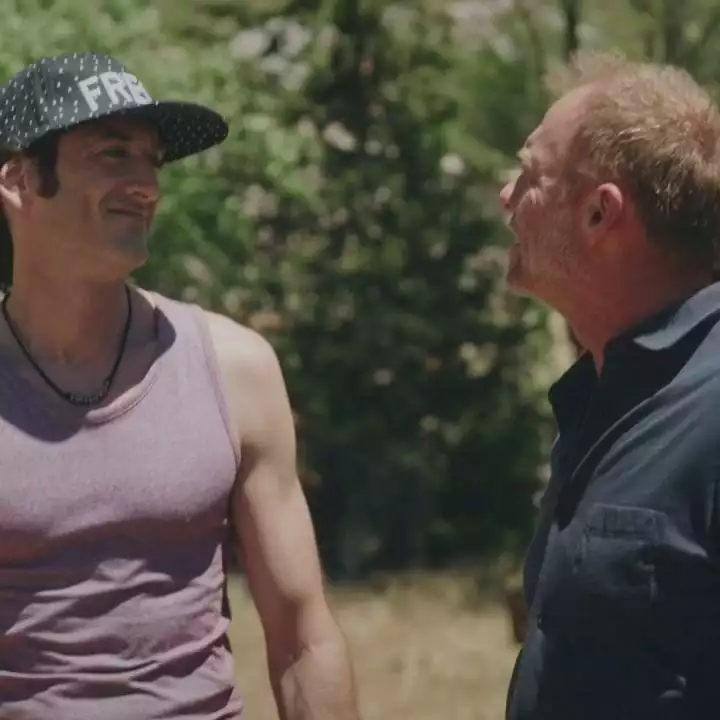 Plus belle la vie Indiscrétion : L'ex trop envahissant de Simon Plus belle la vie Indiscrétion : L'ex trop envahissant de Simon