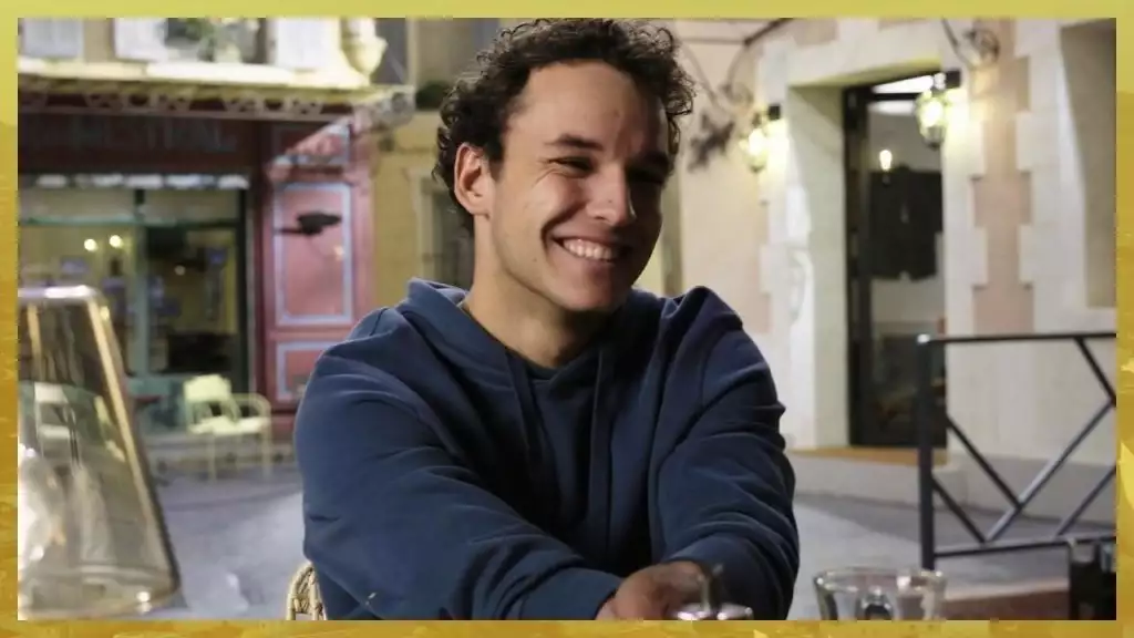 Plus belle la vie Théo Curin : l'aventure Plus belle la vie Plus belle la vie Théo Curin : l'aventure Plus belle la vie