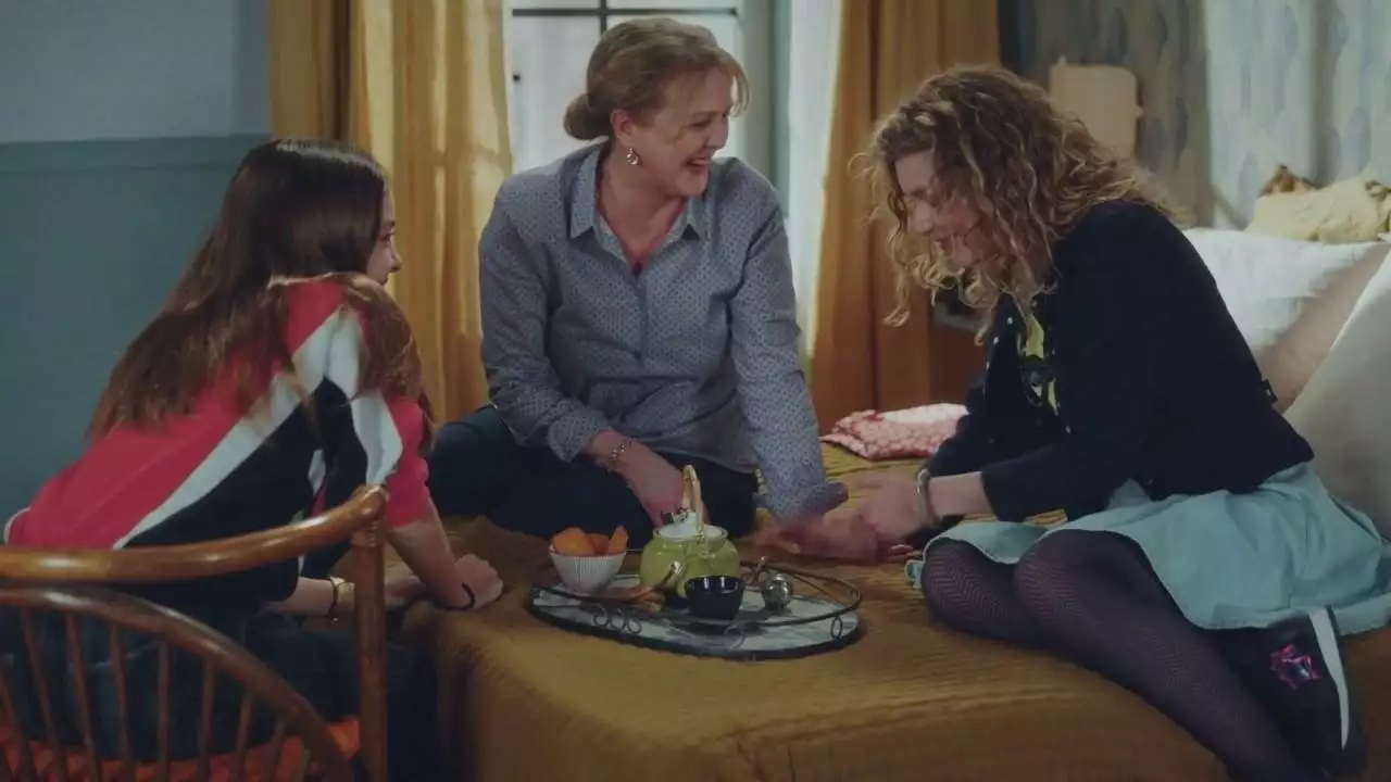 Plus belle la vie Indiscrétion : Luna nouvelle cible de Charlotte Castel Plus belle la vie Indiscrétion : Luna nouvelle cible de Charlotte Castel