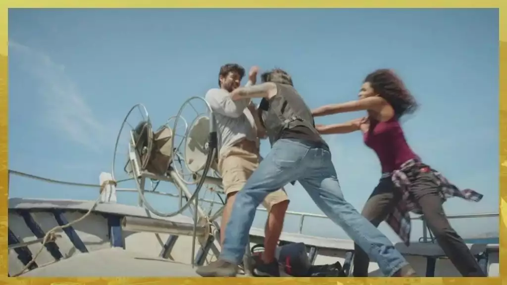 Plus belle la vie Indiscrétion : Fanny et Romain attaqués Plus belle la vie Indiscrétion : Fanny et Romain attaqués