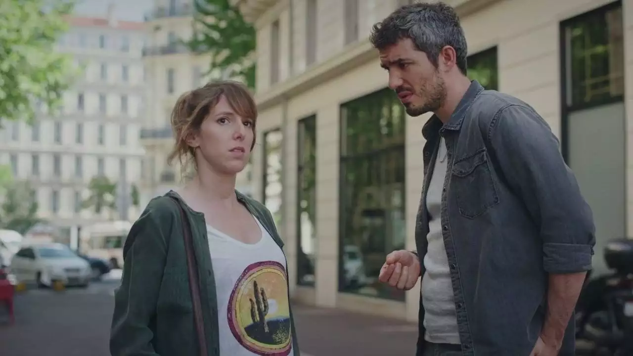 Plus belle la vie Indiscrétion : Barbara surprend Tim avec... Plus belle la vie Indiscrétion : Barbara surprend Tim avec...