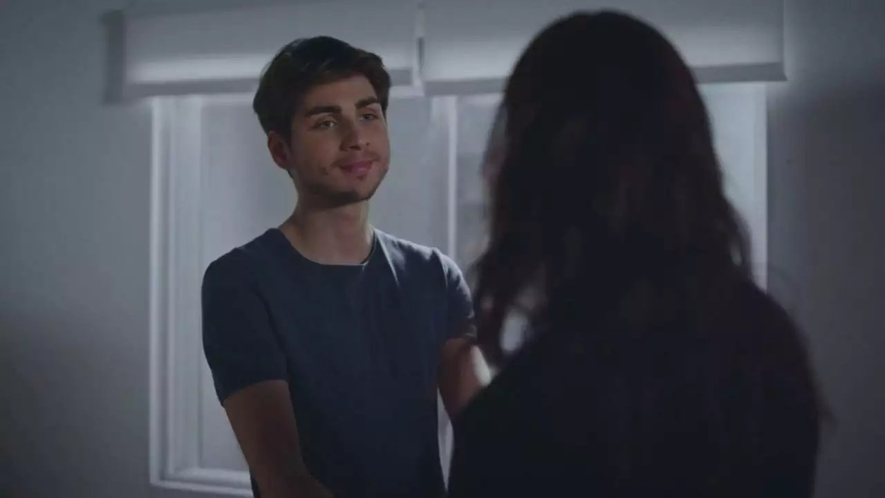 Plus belle la vie Indiscrétion : Théo prend une grande décision Plus belle la vie Indiscrétion : Théo prend une grande décision