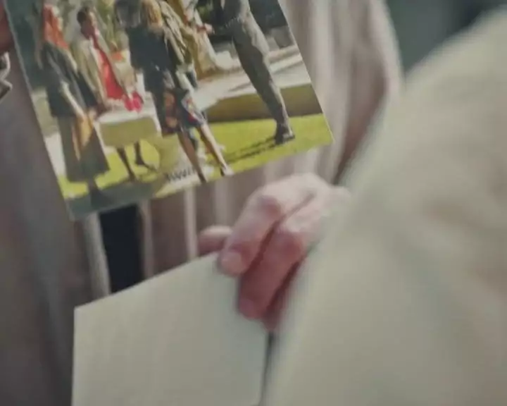 Plus belle la vie Indiscrétion : Une photo plus que compromettante Plus belle la vie Indiscrétion : Une photo plus que compromettante