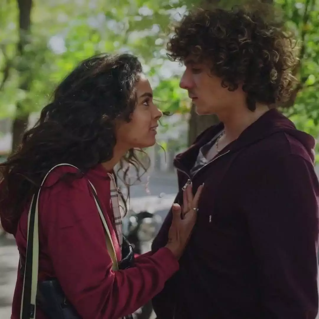 Plus belle la vie Indiscrétion : Betty teste les limites de Kilian Plus belle la vie Indiscrétion : Betty teste les limites de Kilian