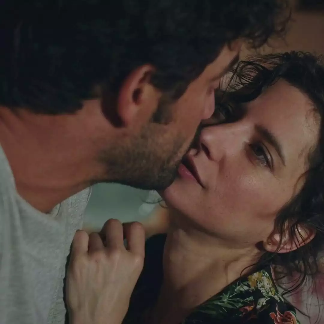 Plus belle la vie Indiscrétion : Vanessa fait une annonce choc à Romain Plus belle la vie Indiscrétion : Vanessa fait une annonce choc à Romain