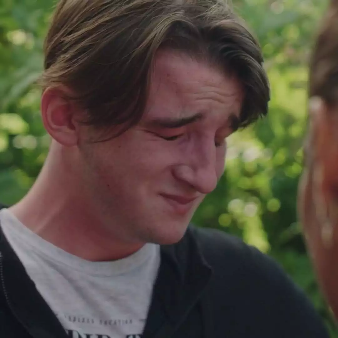 Plus belle la vie Indiscrétion : Noé et Betty en larmes Plus belle la vie Indiscrétion : Noé et Betty en larmes