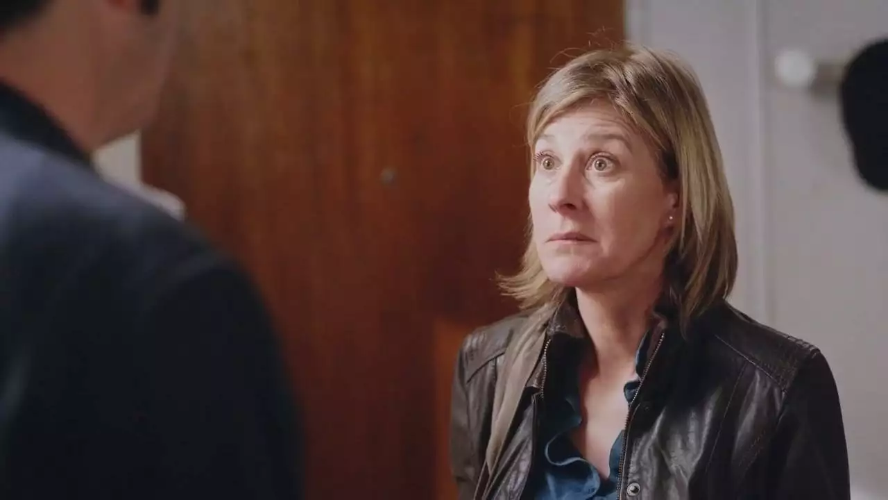 Plus belle la vie Indiscrétion : Laetitia exige la vérité Plus belle la vie Indiscrétion : Laetitia exige la vérité