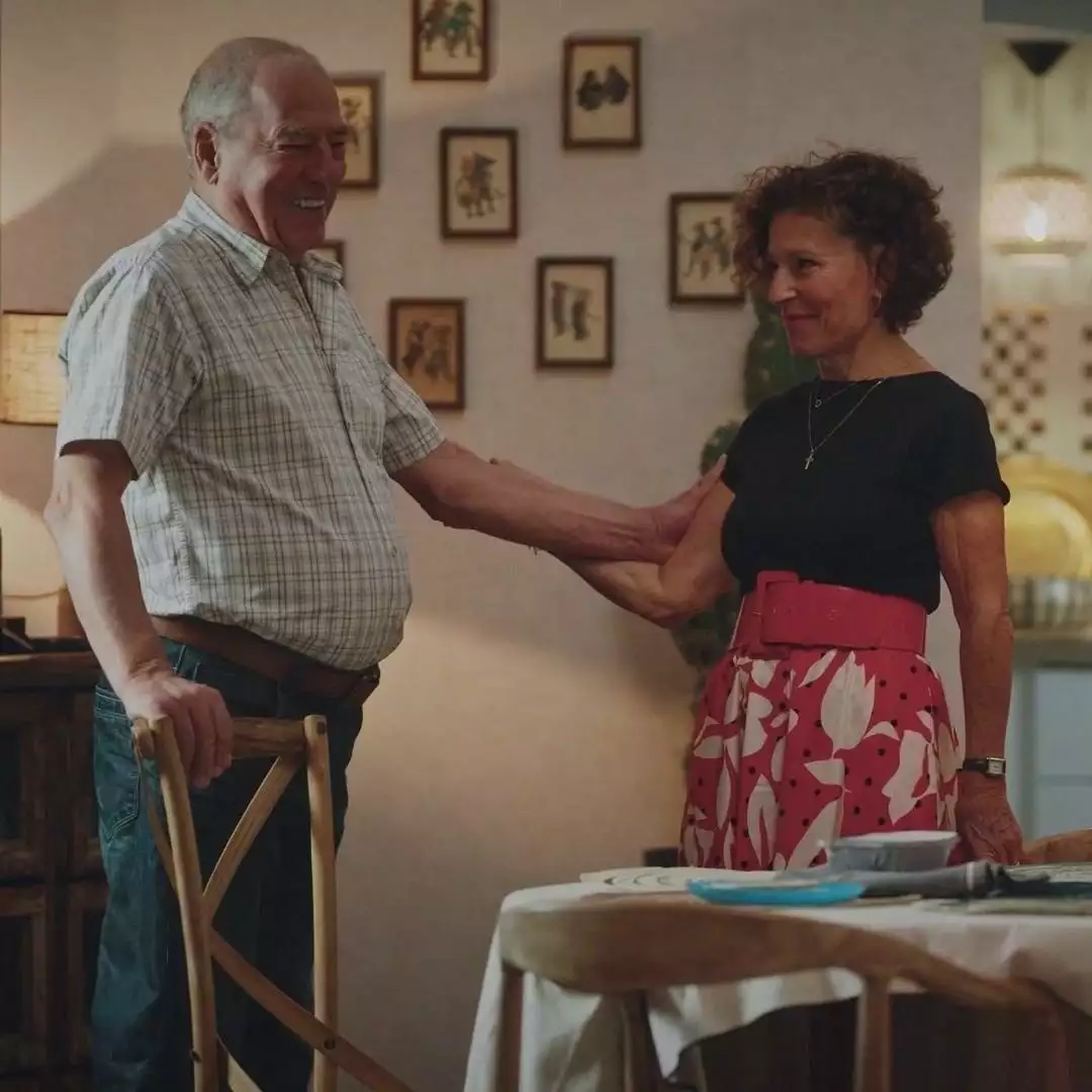 Plus belle la vie Indiscrétion : Instant nostalgie entre Mirta et Roland Plus belle la vie Indiscrétion : Instant nostalgie entre Mirta et Roland