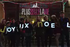 VIDÉO INÉDITE : Découvrez le clip de Noël des acteurs de PBLV !