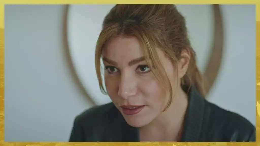 Plus belle la vie Indiscrétion : Ariane découvre l'identité du serial killer Plus belle la vie Indiscrétion : Ariane découvre l'identité du serial killer